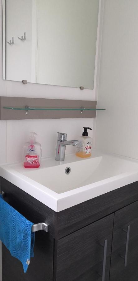 Alexi Alexandra41 Hotell Onzain Exteriör bild